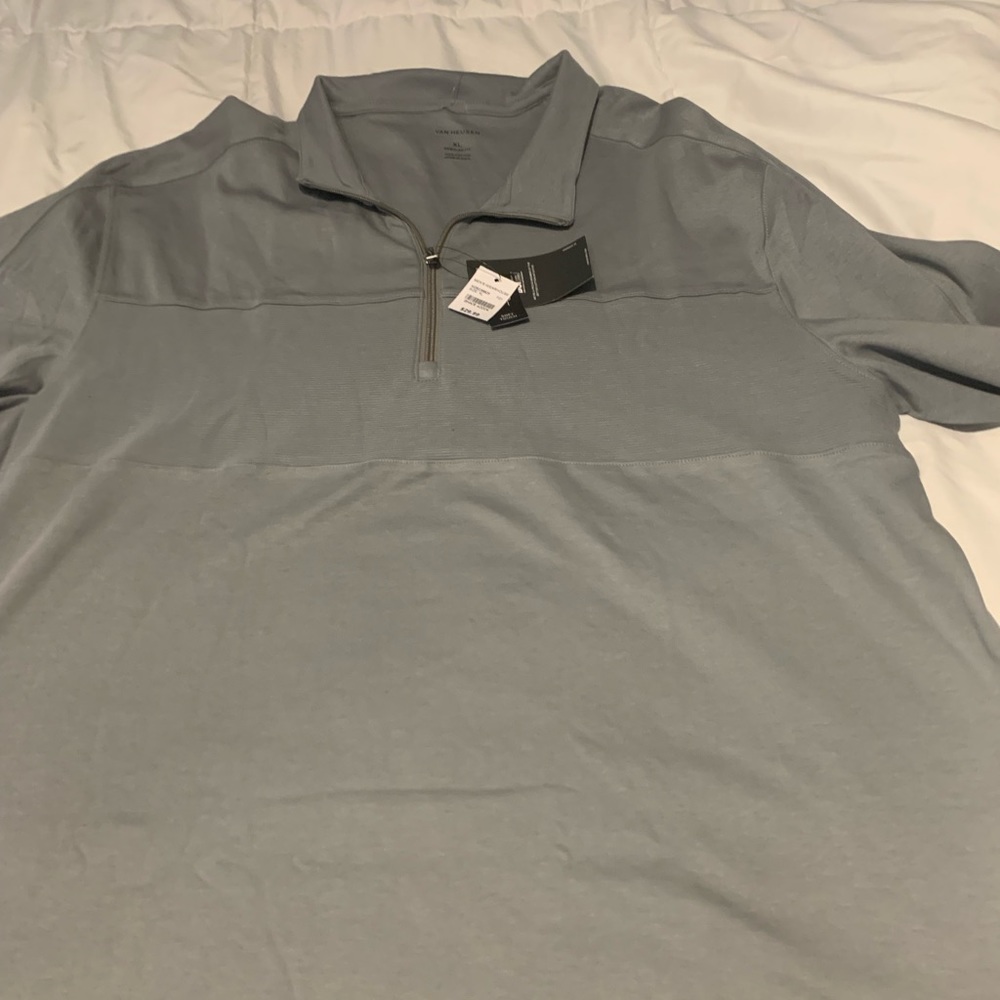 men’s van heusen XL long sleeve pull over with zipper